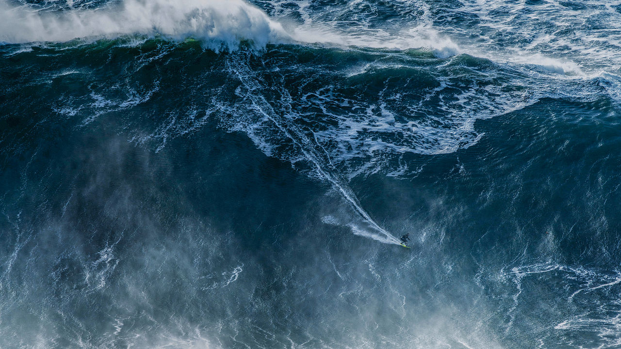 O2 And Serviceplan Bubble Join Big Wave Surfer Sebastian Steudtner On 28.57 Metre Wave